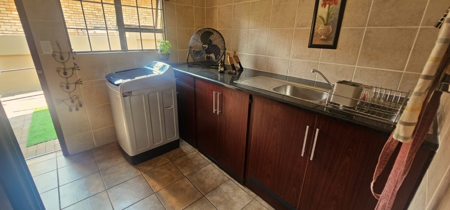 To Let 3 Bedroom Property for Rent in Boschdal North West